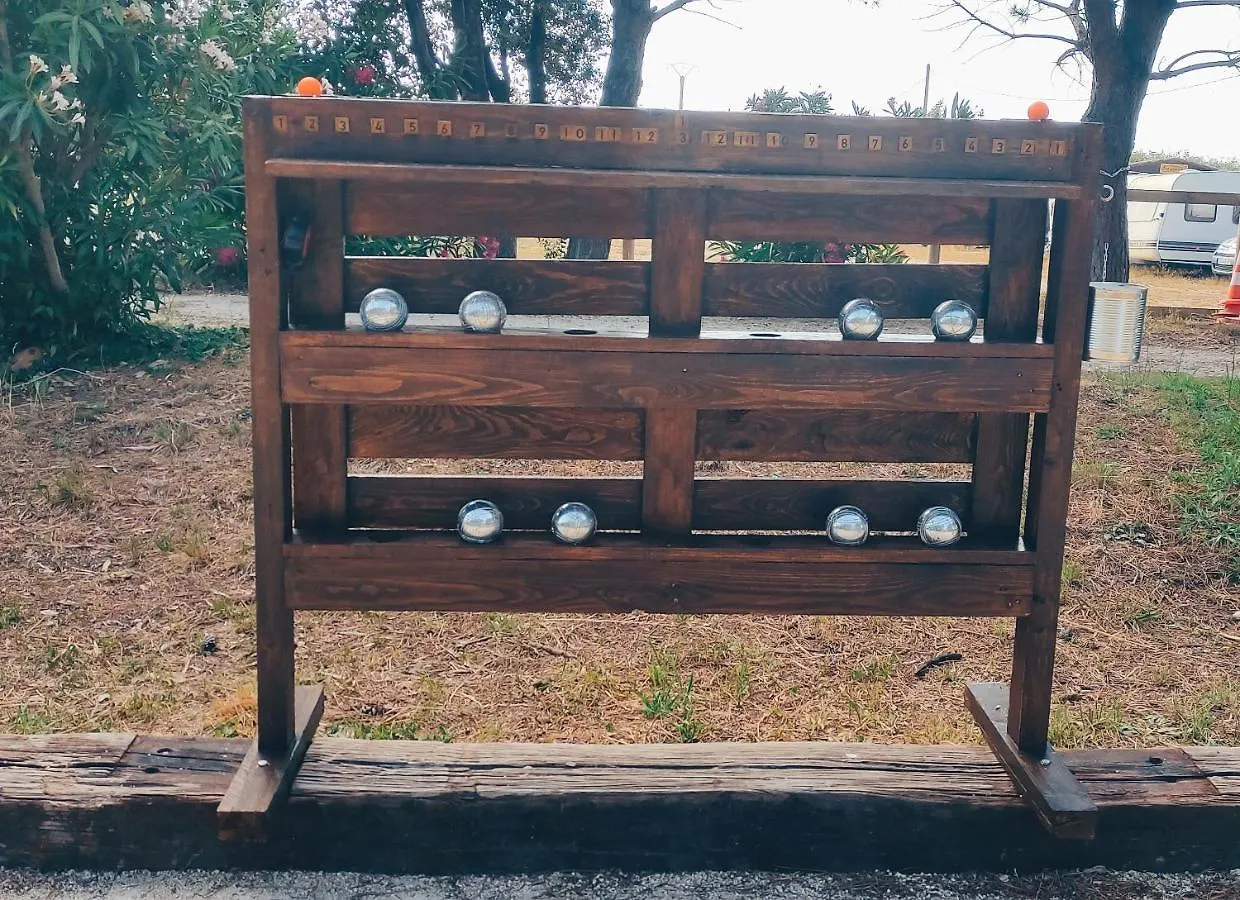 Studio Entressen: Piscine, Jeux et Pétanque France