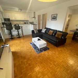 Superbe T4 Spacieux Equipe, Appartement